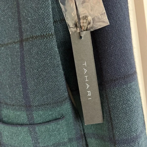 TAHARI Blue and Green Plaid Button Up Sweater / Blazer - Picture 2 of 7